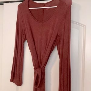 Beautiful breastfeeding dress- great for fall!